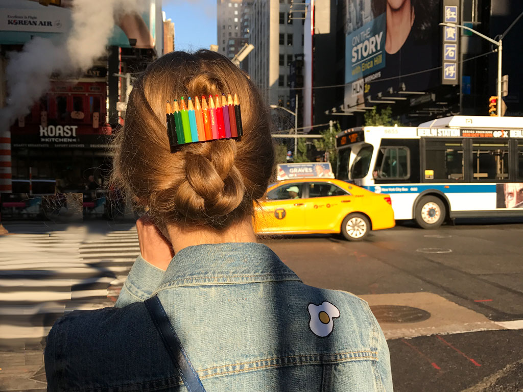 Haarspange Lucy in School